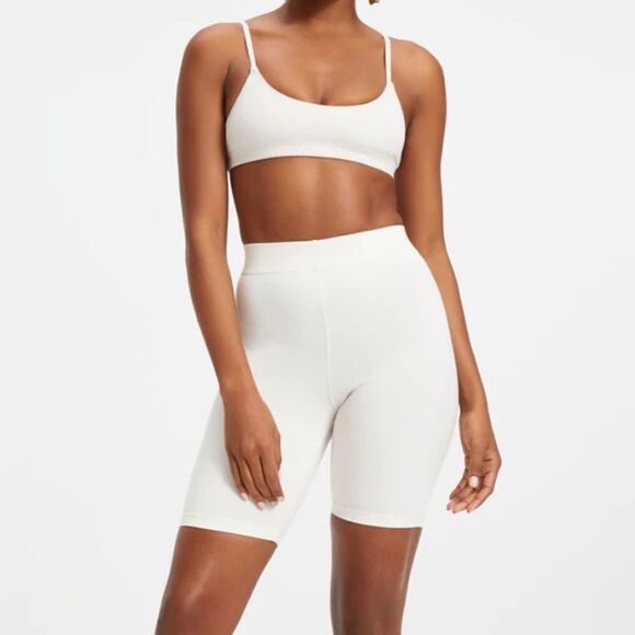 Good American ESSENTIAL BIKE SHORT White  Athleisure Athletic Shorts Size Small - Picture 15 of 15